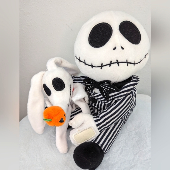 Jack and zero plushie - Picture 1 of 4